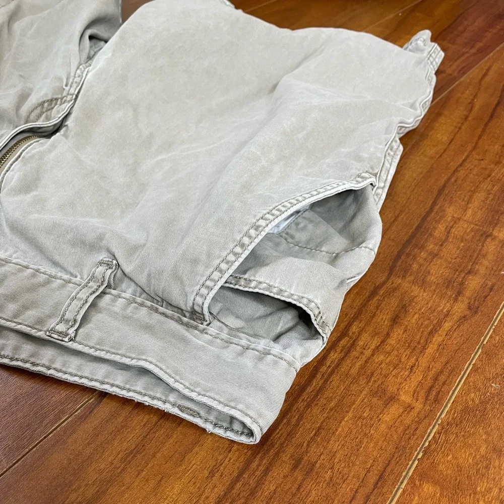 VANS ORIGINAL OFF THE WALL CHINO KHAKIS CARGO SHORTS 36 - Picture 4 of 12